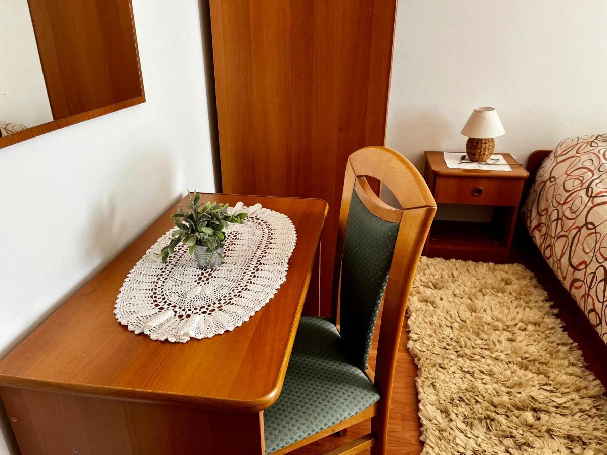 Apartments Maricic Banjol Luaran gambar