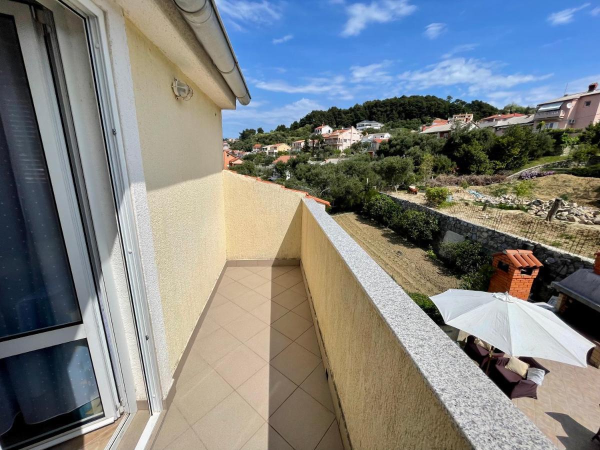 Apartments Maricic Banjol Luaran gambar
