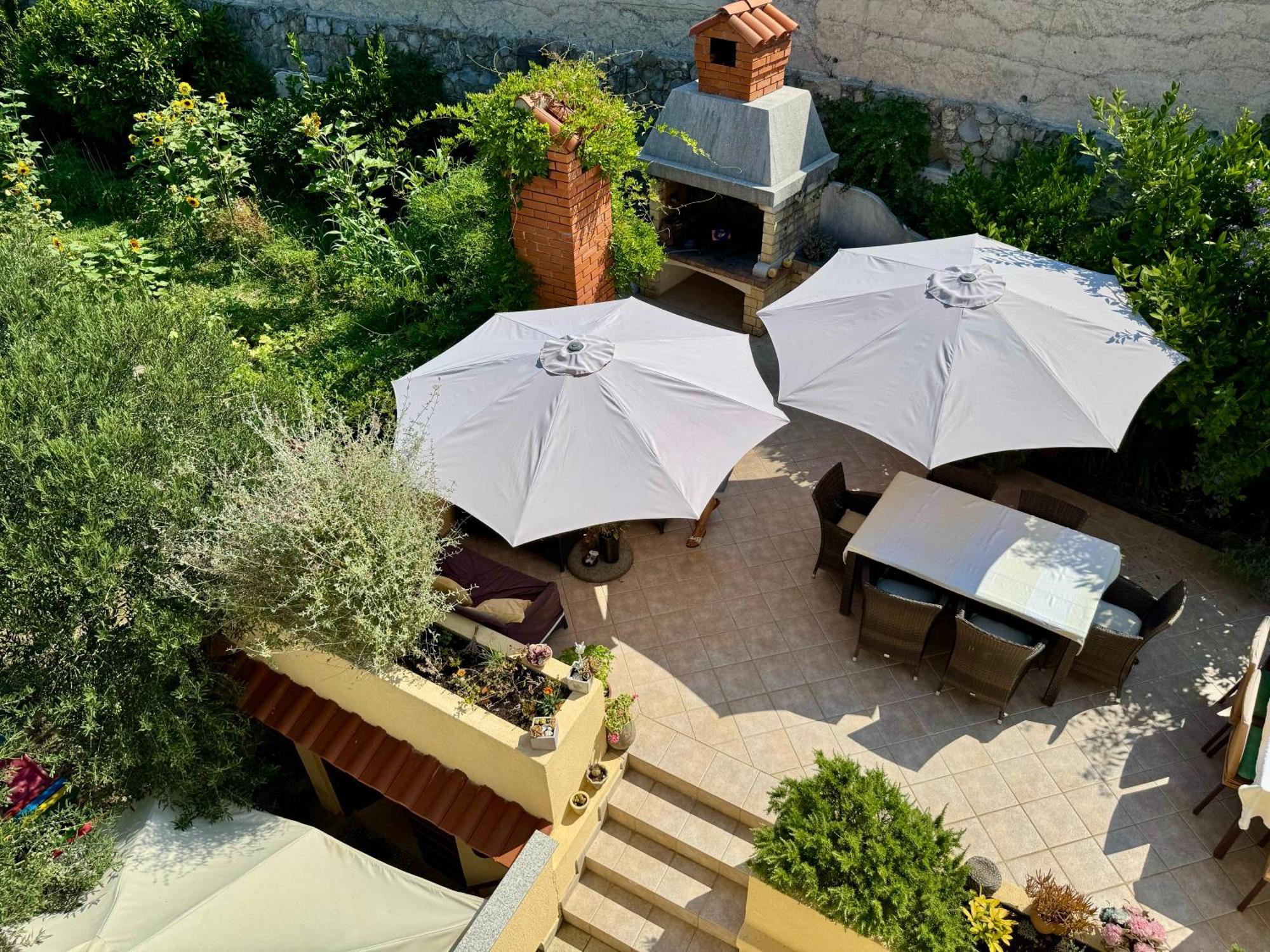 Apartments Maricic Banjol Luaran gambar